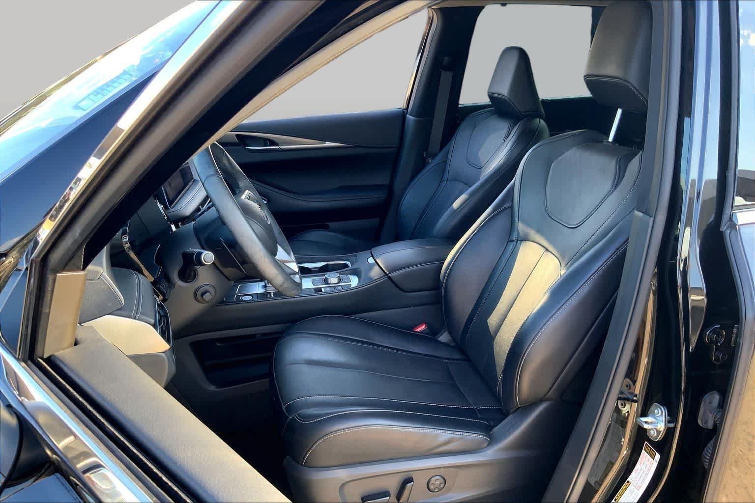 Pre-Owned 2023 INFINITI QX60 LUXE