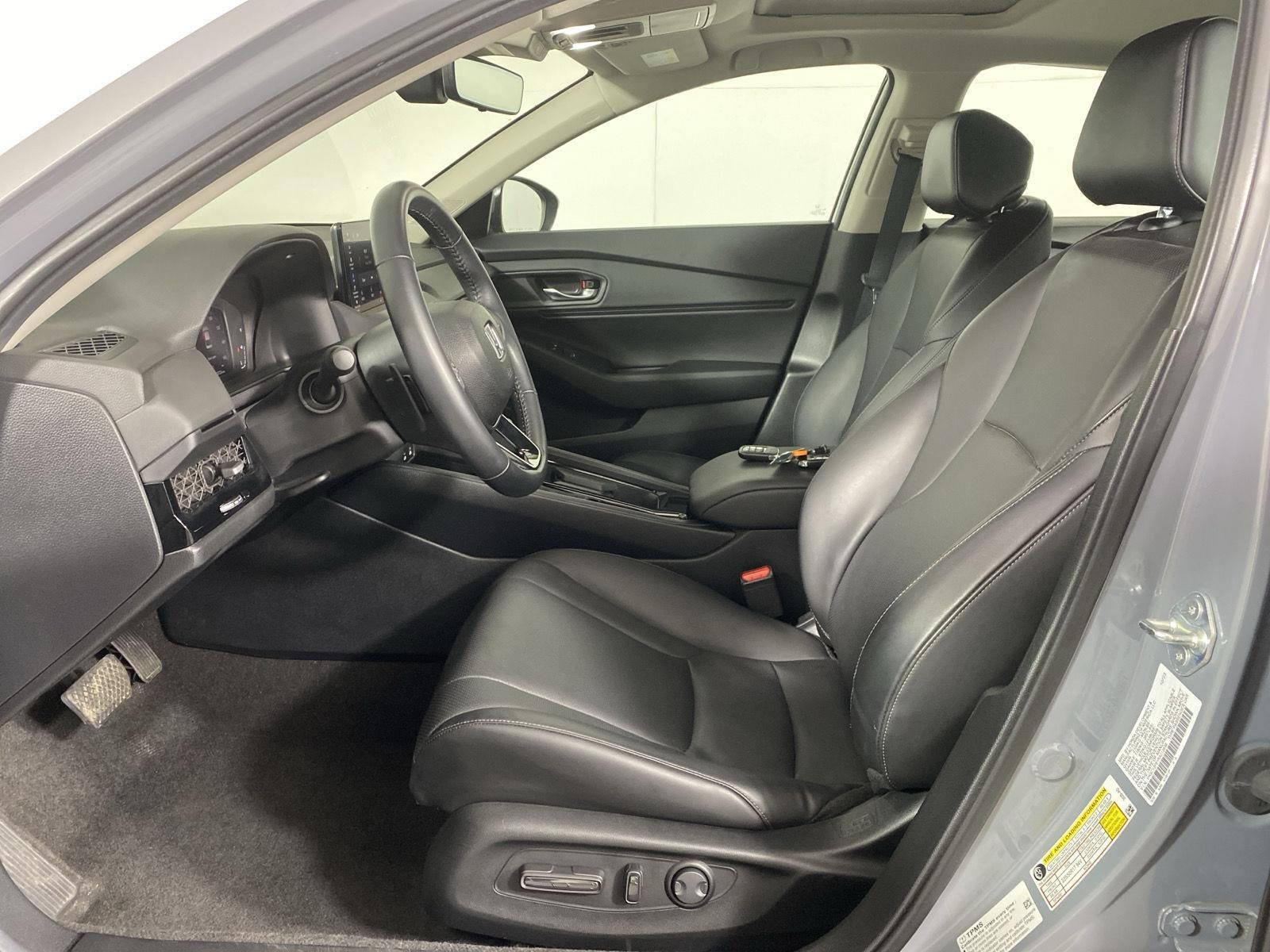 Used 2024 Urban Gray Pearl Honda EX-L image 12
