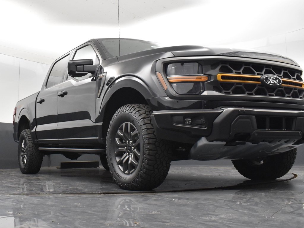 New 2026 Agate Black Metallic Ford Tremor® image 24