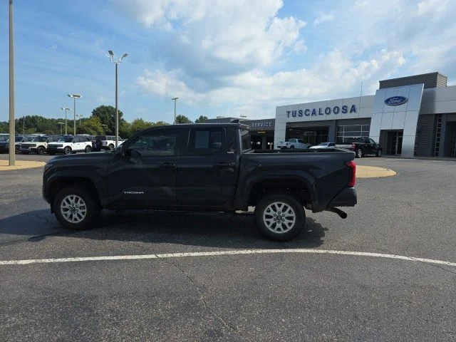 Used 2025 UNDERGROUND Toyota SR5 image 6