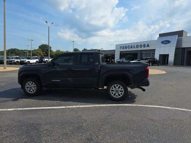 Used 2025 UNDERGROUND Toyota SR5 image 6