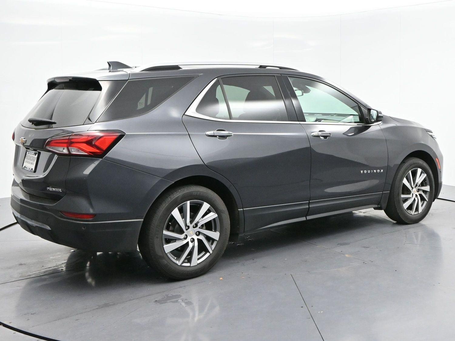 Used 2022 Iron Gray Metallic Chevrolet Premier image 7
