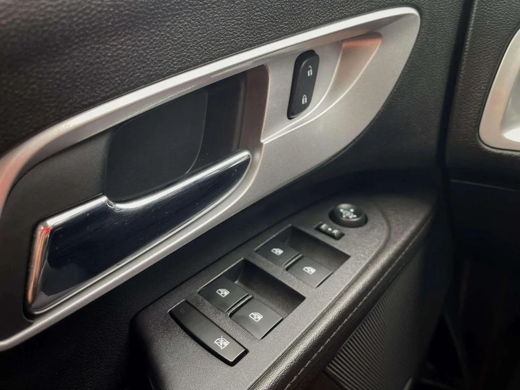 Used 2017 Mosaic Black Metallic Chevrolet Premier image 22