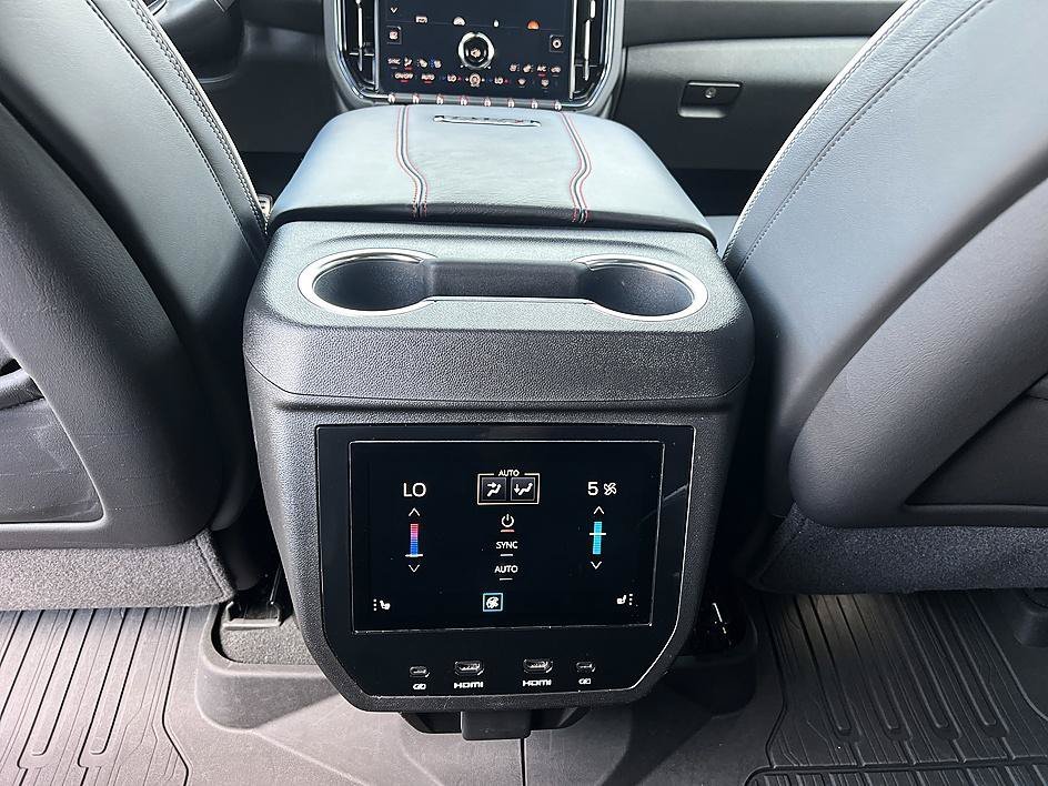 Used 2025 Sterling Metallic GMC AT4 Ultimate image 21