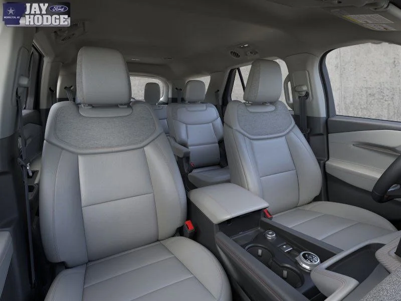 2026 Ford Explorer Active - Photo 13