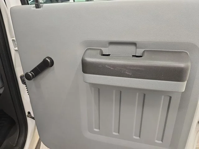 Used 2011 Oxford White Ford XL image 14