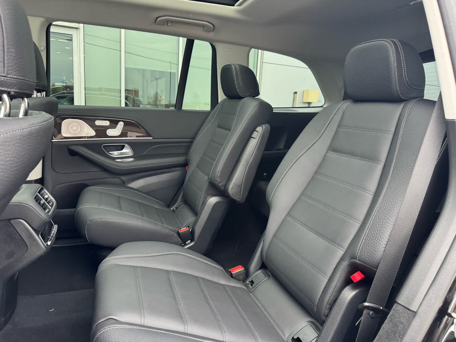 New 2026 Obsidian Black Metallic Mercedes-Benz GLS 450 image 34