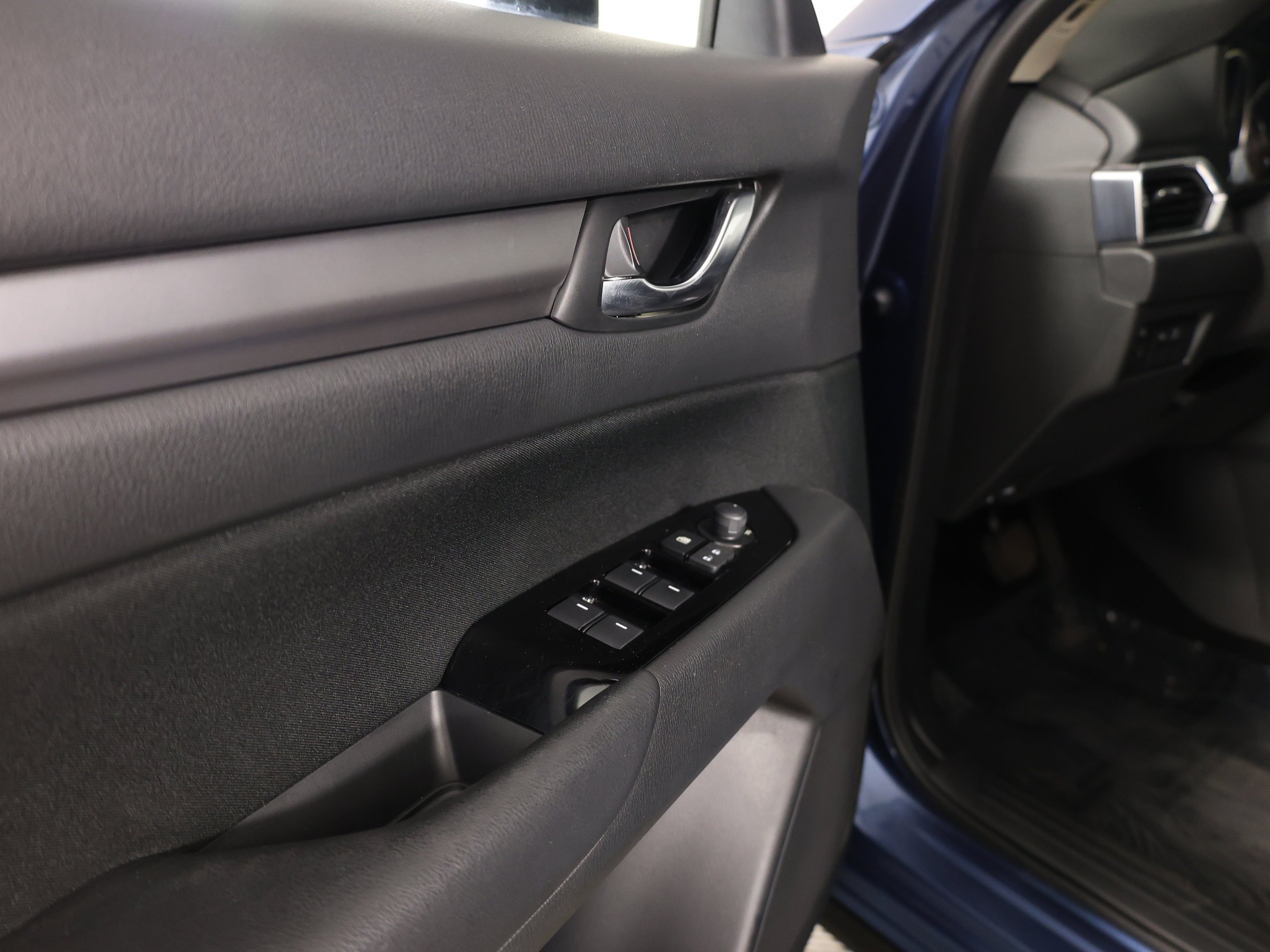 Used 2023 Mazda CX-5 S with VIN JM3KFBAM7P0281610 for sale in St. Cloud, Minnesota