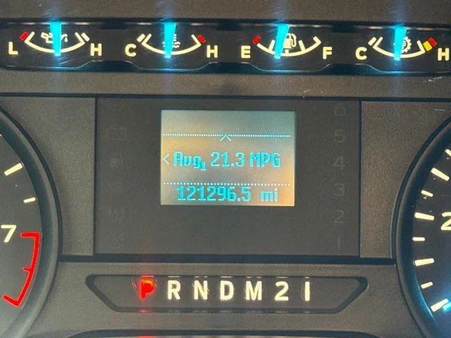 Used 2019 Gray Ford XL image 23