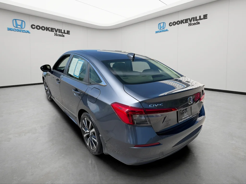 Used 2022  Honda EX image 8