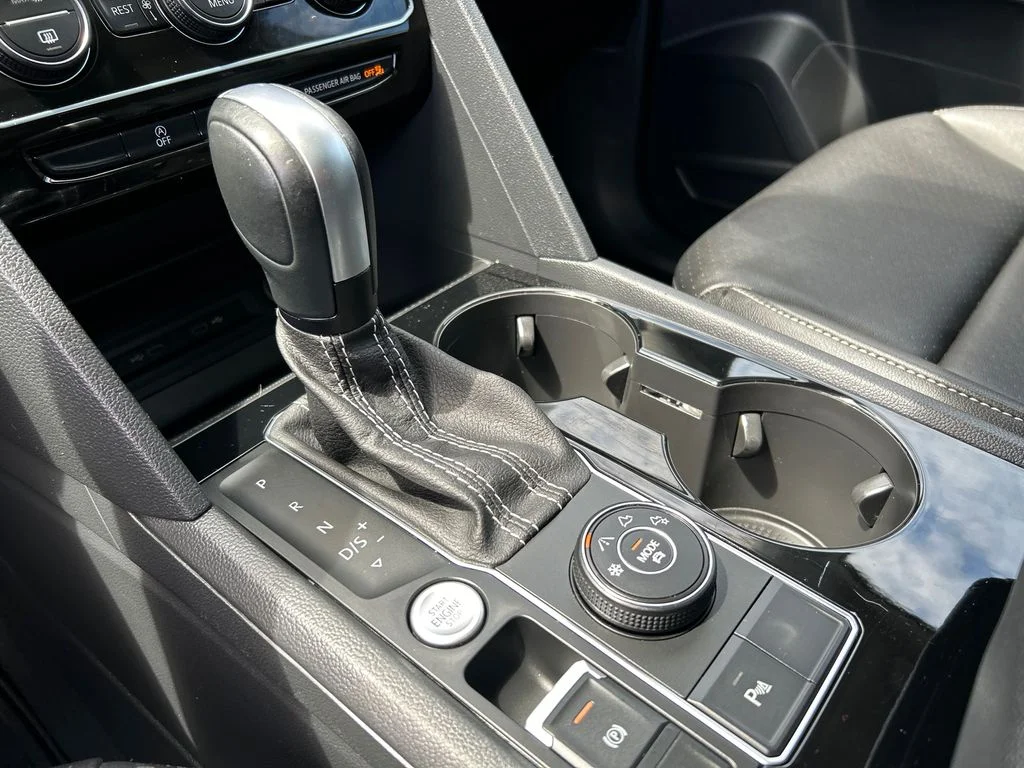 Used 2023 White Volkswagen SEL image 19