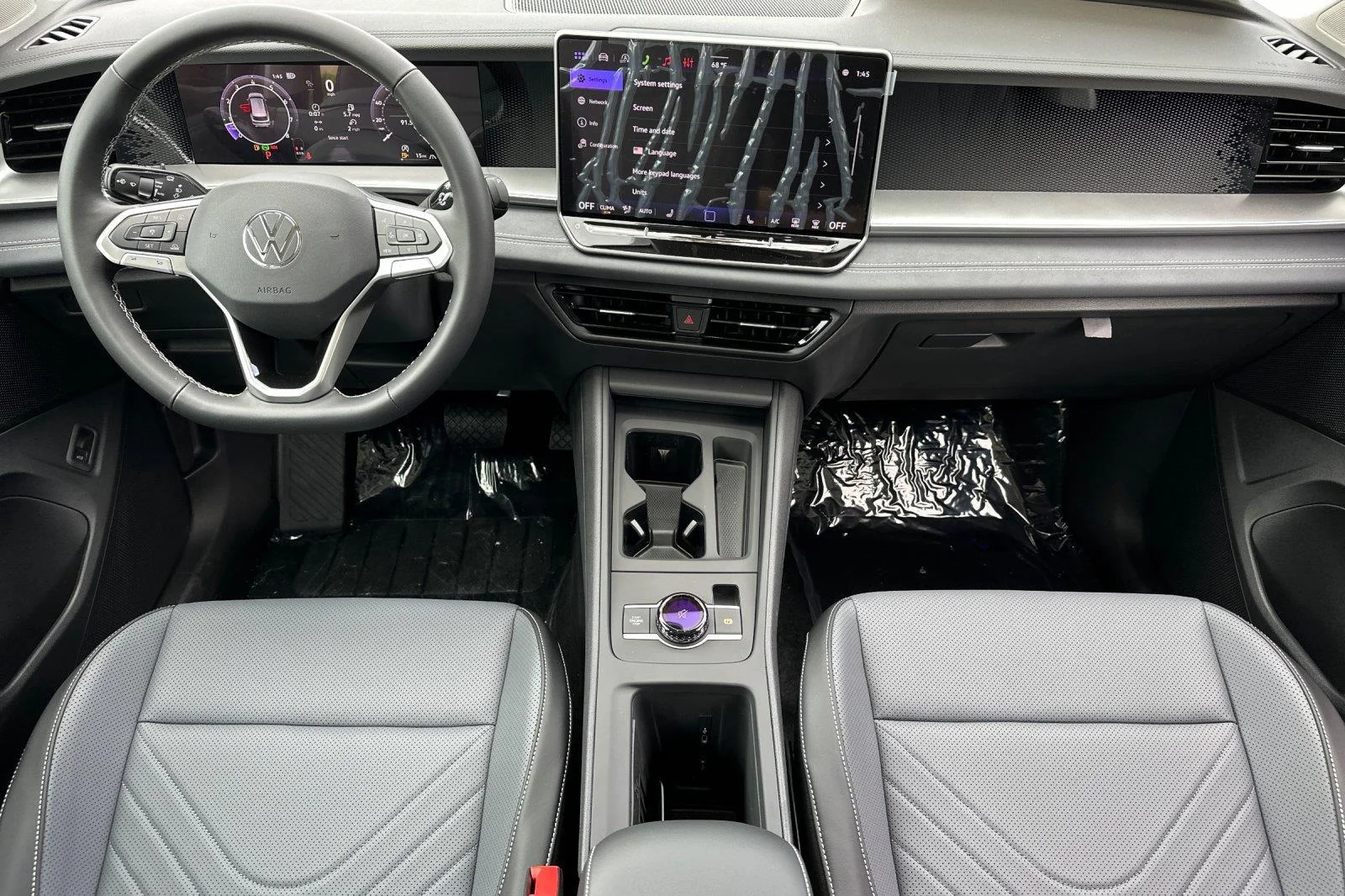 New 2026 Pure White Volkswagen SE image 13