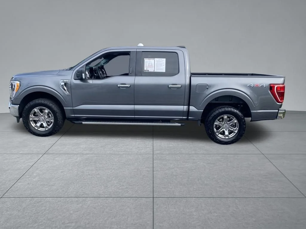 Used 2023 Gray Ford XLT image 4