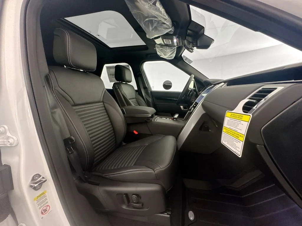 New 2026 Fuji White Land Rover S image 28