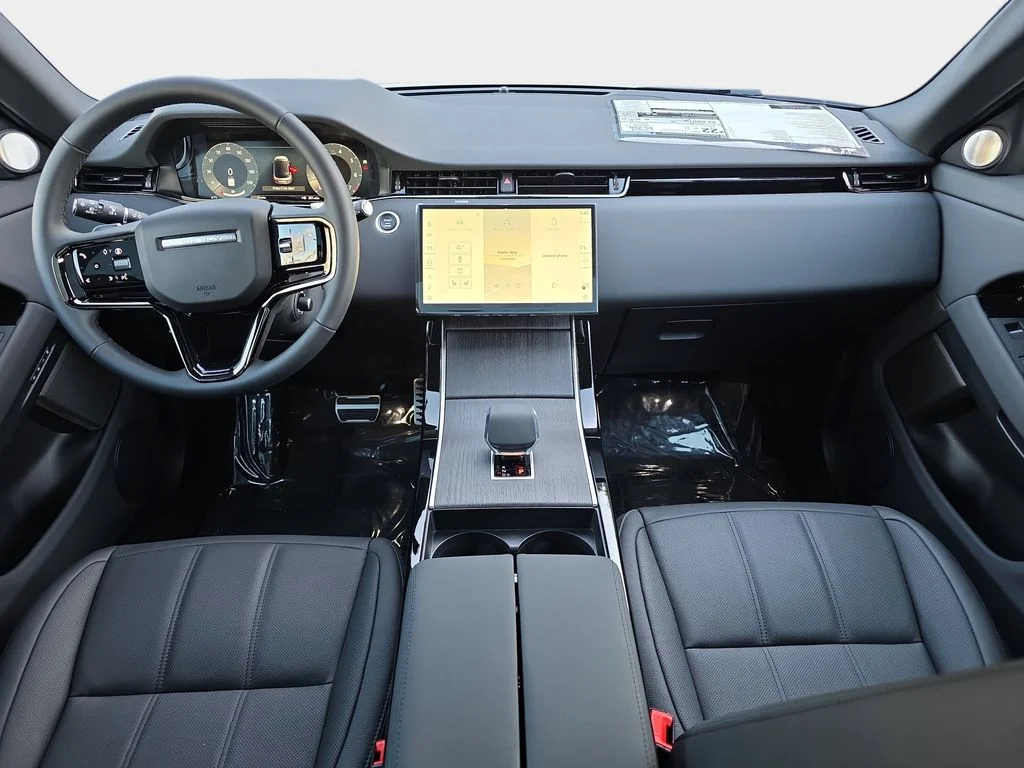 New 2026 Fuji White LAND ROVER Dynamic SE image 9