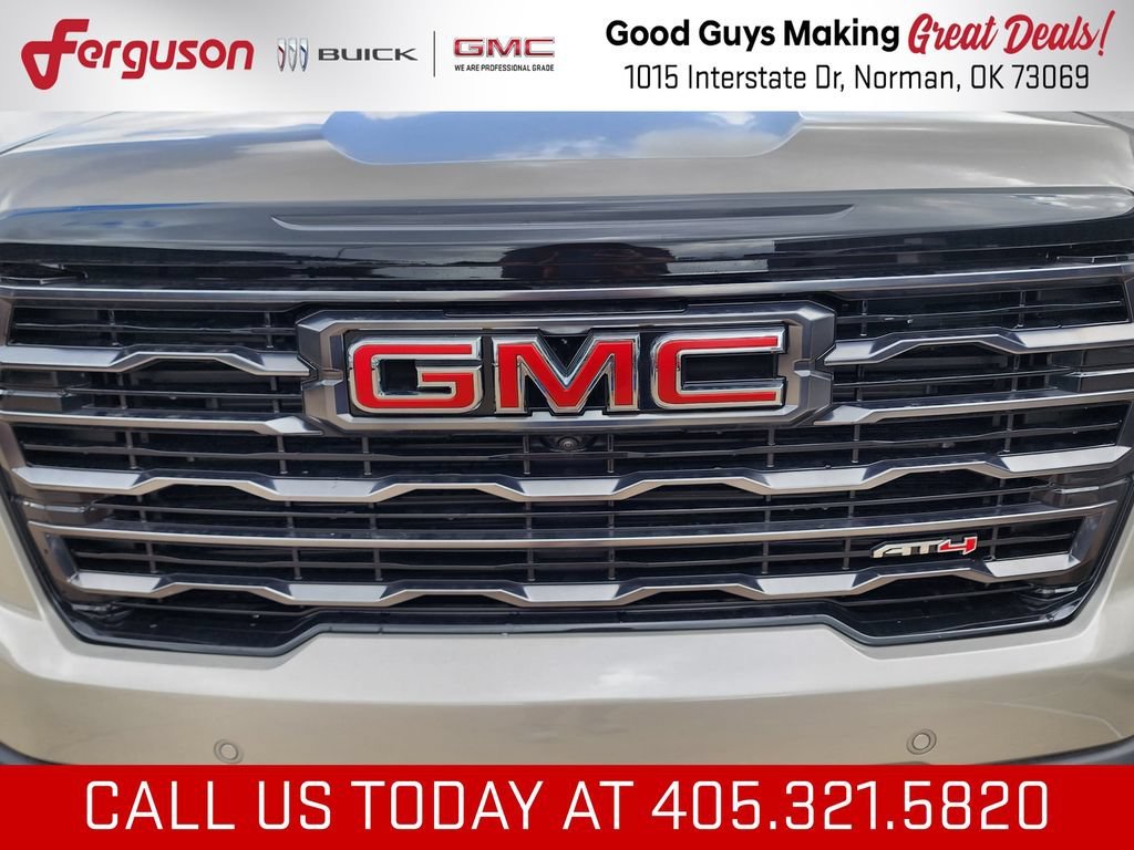 2026 GMC Acadia AT4 - Photo 10