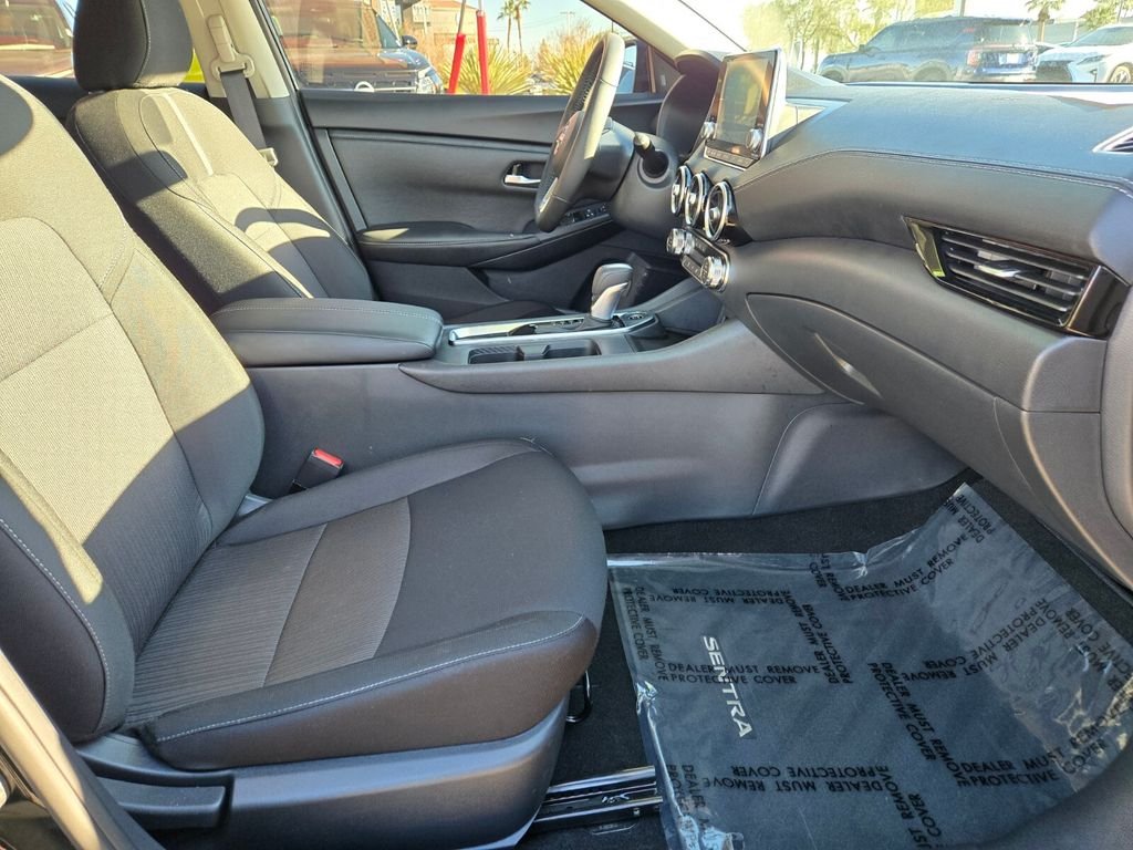 2025 Nissan Sentra SV - Photo 19