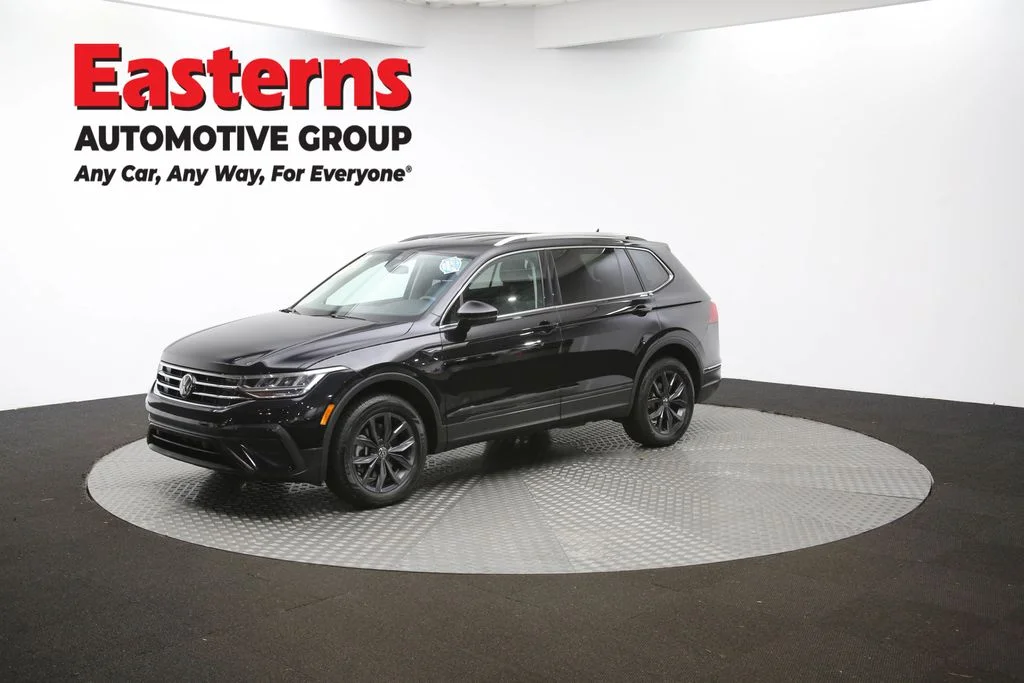 Used 2023 Black Volkswagen 2.0T SE image 55