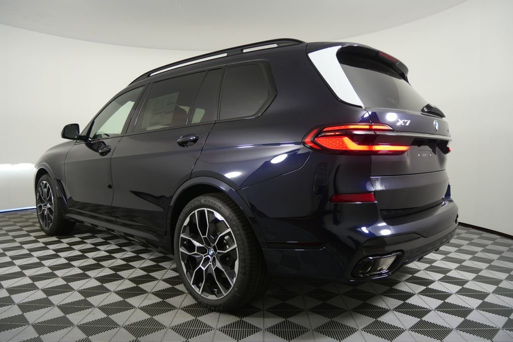 Used 2026 Carbon Black Metallic BMW xDrive40i image 5