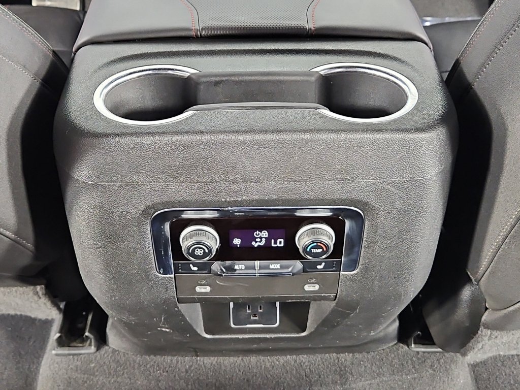 Used 2023 Pearl Chevrolet RST image 24