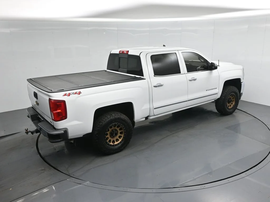 Used 2018 White Chevrolet LTZ image 37