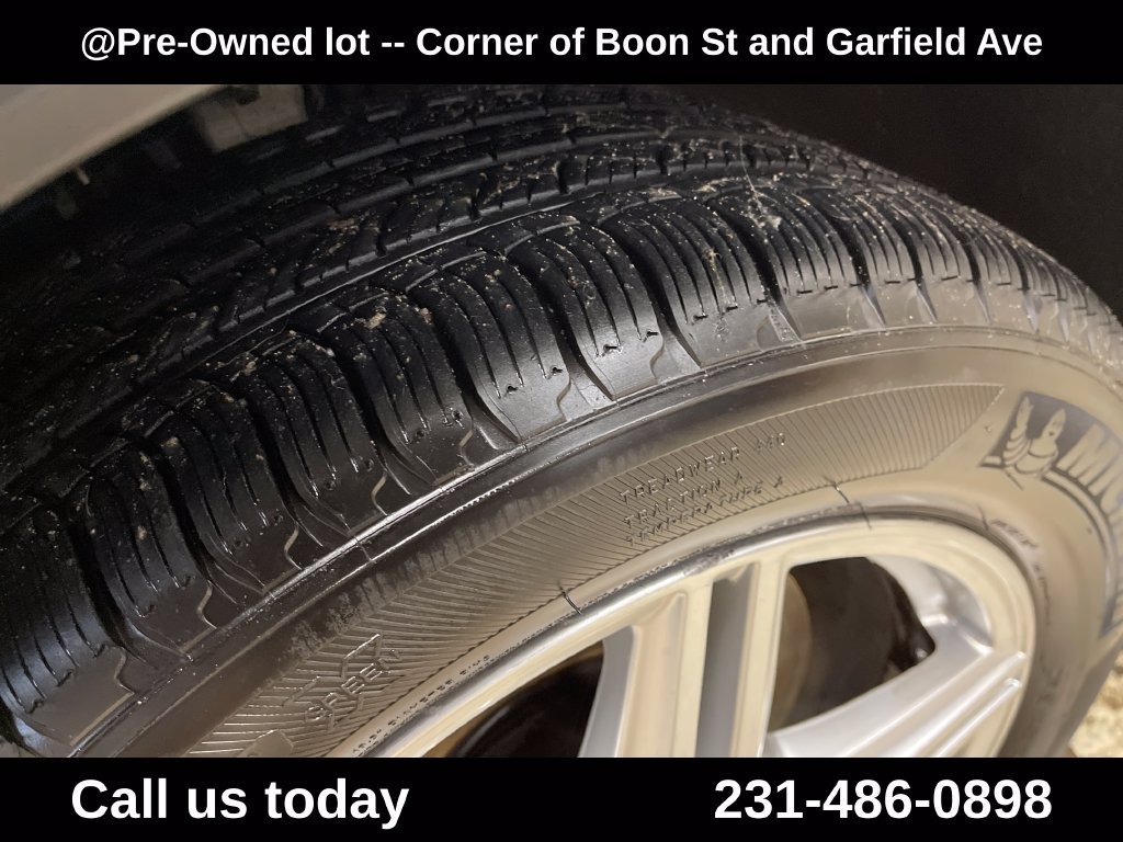 Used 2013  Porsche Diesel image 11