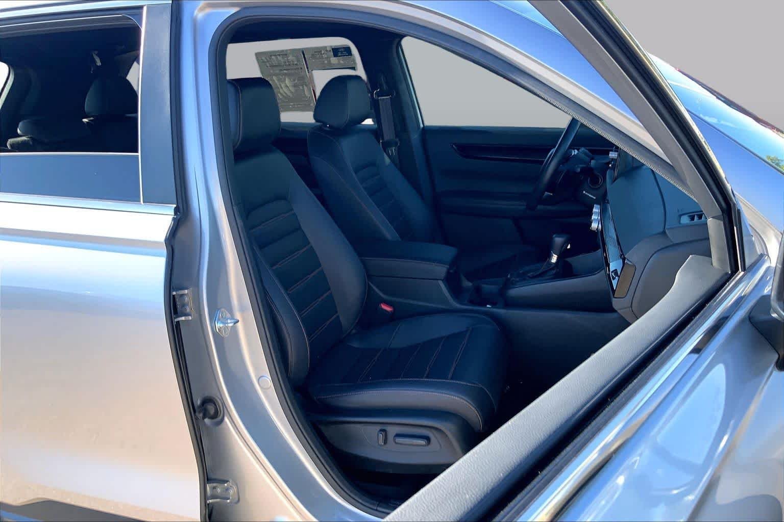 Certified Used 2023 Lunar Silver Metallic Honda Sport Touring image 9