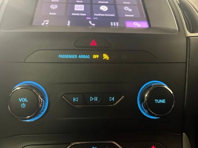 Used 2019 Black Metallic Ford SEL image 26