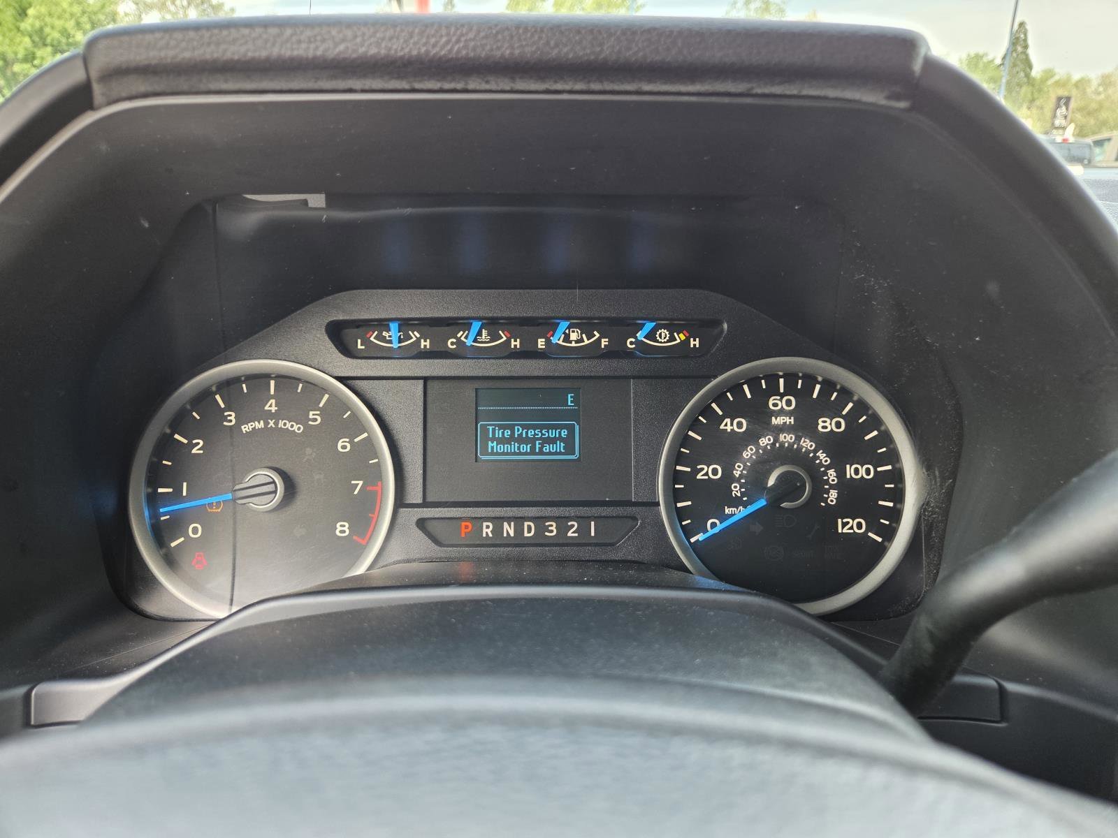 Used 2015  Ford  image 27