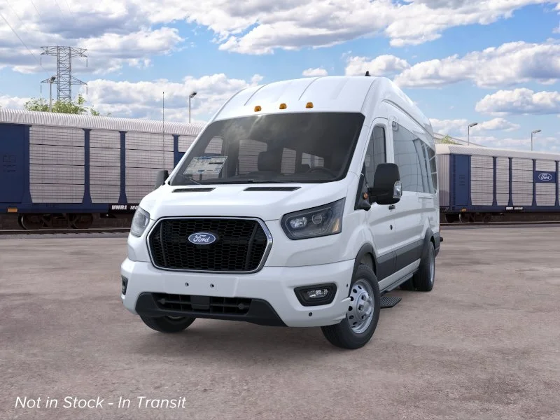 New 2026 Oxford White Ford Passenger Van XLT image 2