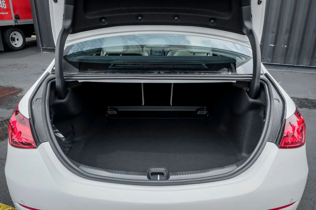 New 2026 Polar White Mercedes-Benz C 300 image 10