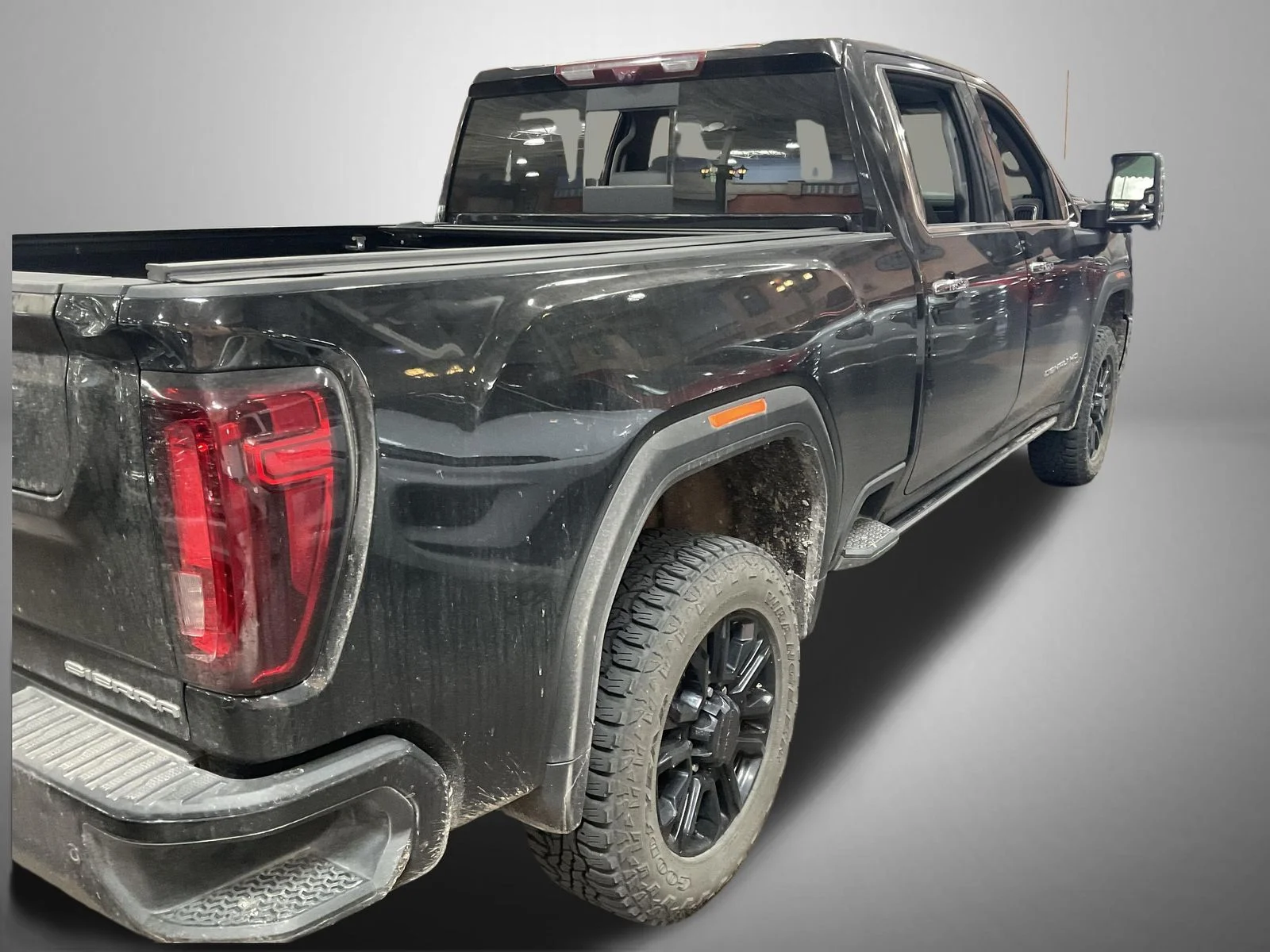 Used 2022 Black GMC Denali image 3