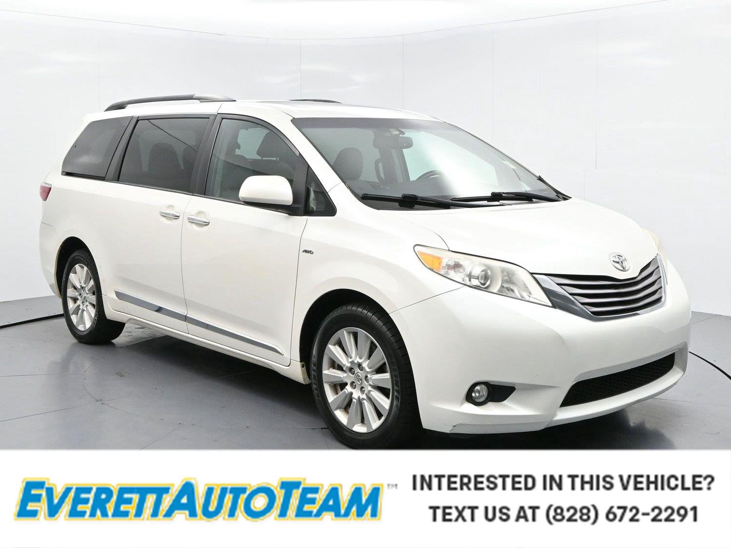 Used 2017 Blizzard Pearl Toyota XLE image 1