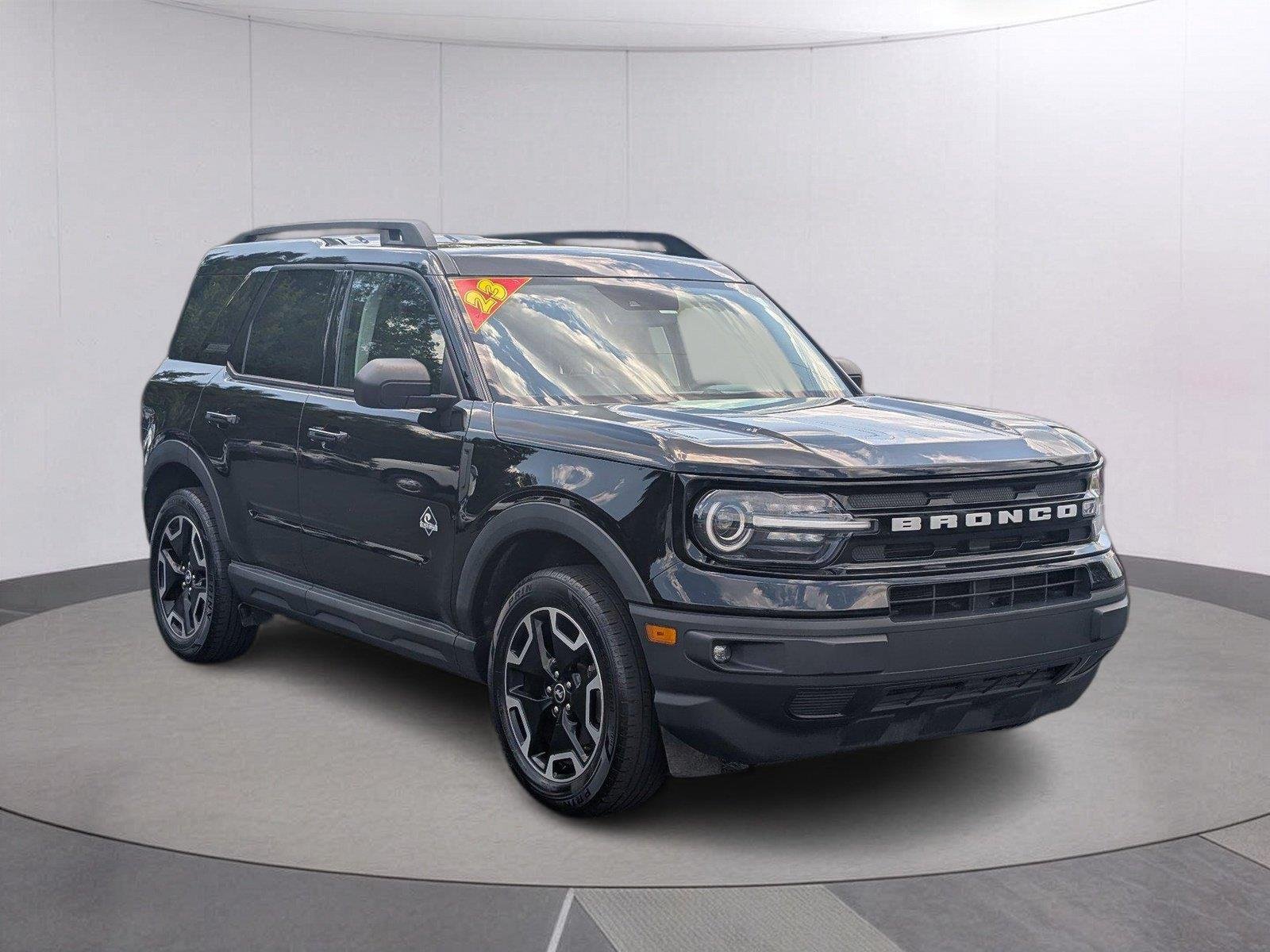 Used 2023 Shadow Black Ford Outer Banks image 8
