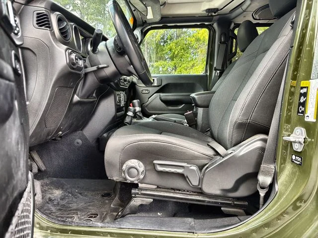 Used 2021 Green Jeep Willys image 12