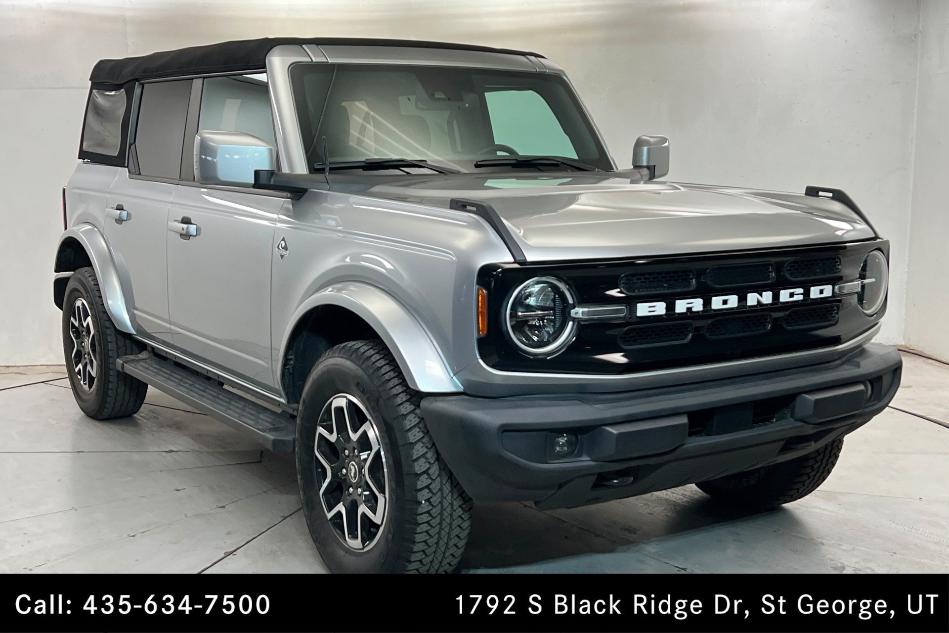Used 2023 ICONIC SILVER METALLIC Ford  image 8