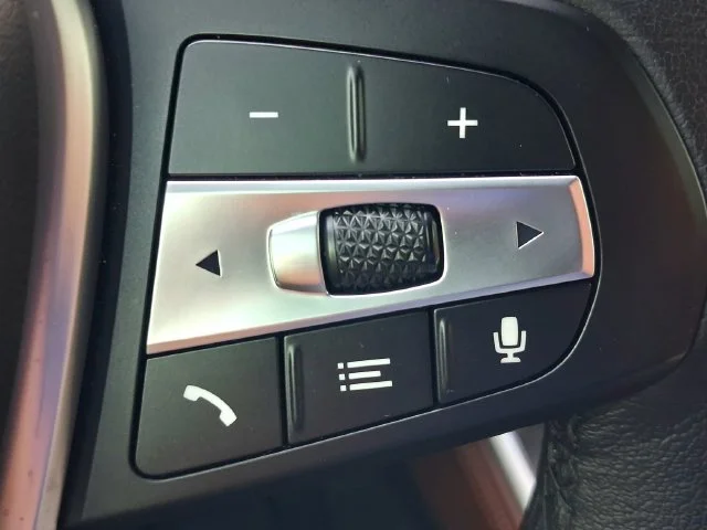 Used 2025 Black BMW xDrive40i image 17