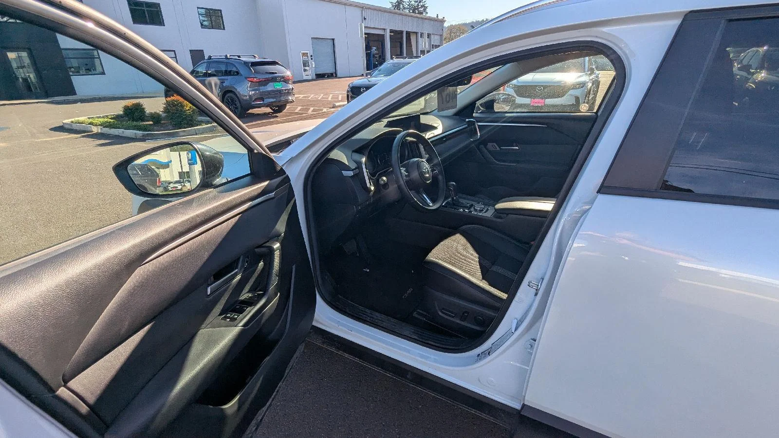 Certified Used 2025 Wind Chill Pearl Mazda 2.5 S Preferred Package image 9