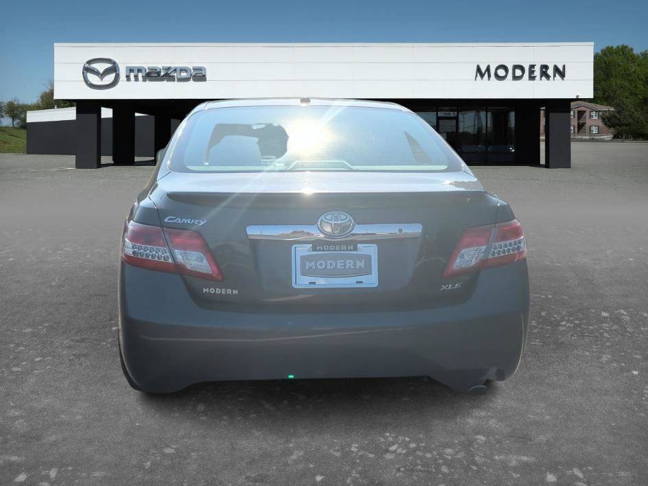 Used 2010 Magnetic Gray Metallic Toyota XLE image 4