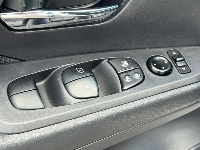 Used 2023 White Nissan SV image 21