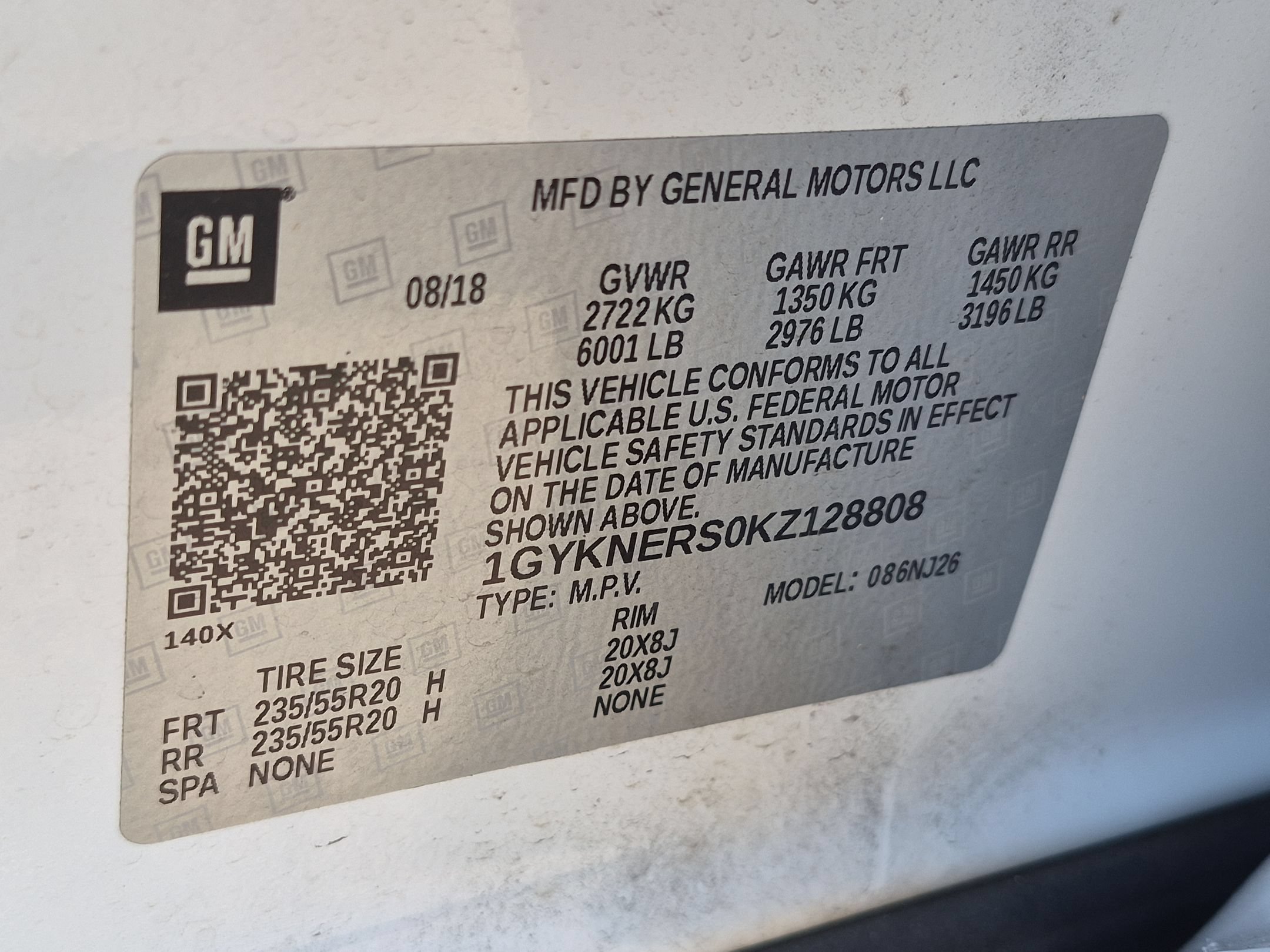Used 2019 Crystal White Tricoat Cadillac Premium Luxury FWD image 39