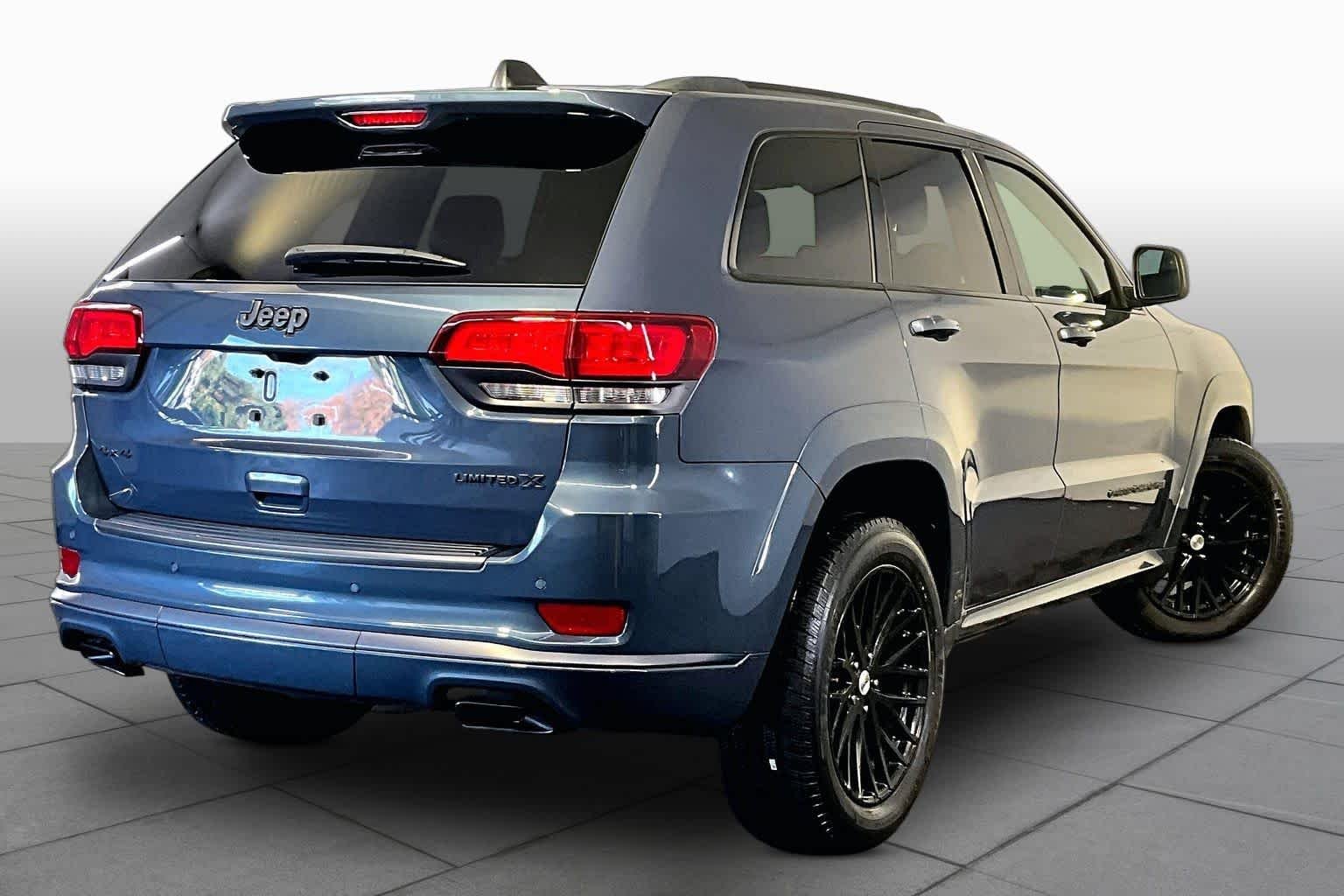 Used 2019 Slate Blue Pearl Coat Jeep Limited X image 13