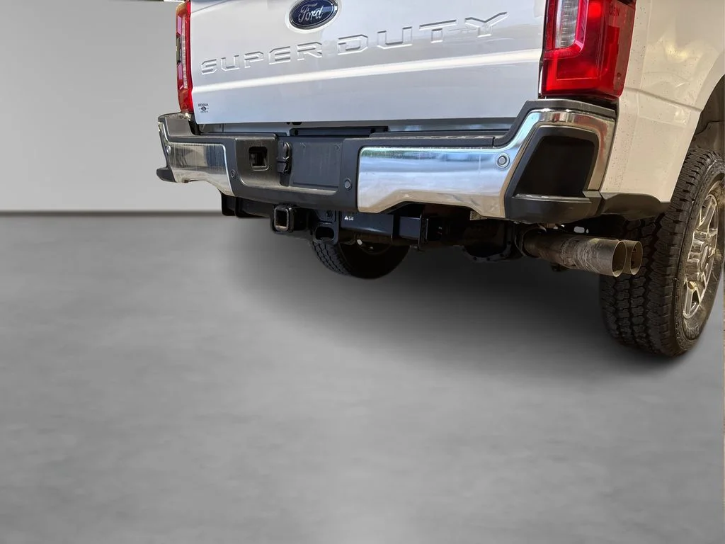 Certified Used 2024 Oxford White Ford Lariat image 17