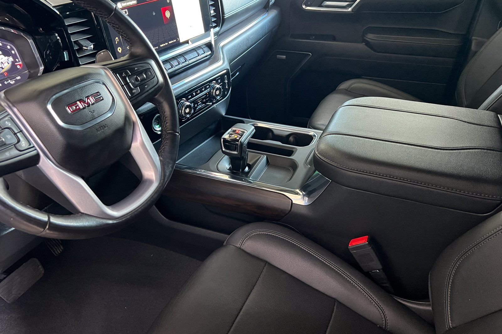 Used 2023 Silver GMC SLT image 10