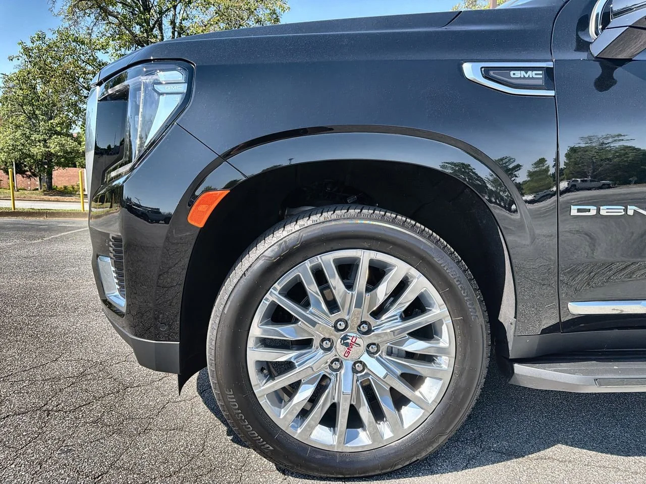Used 2024 Onyx Black GMC Denali image 28