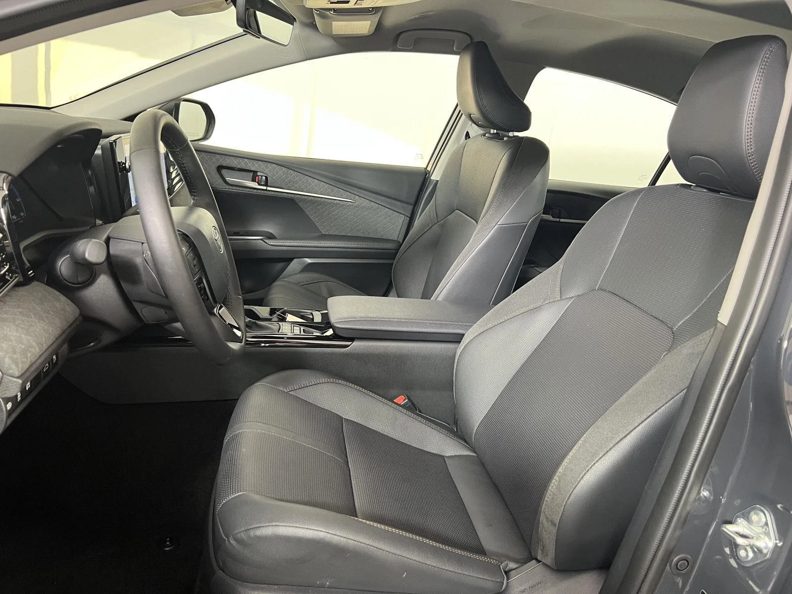 Used 2026 Underground Toyota XLE image 11