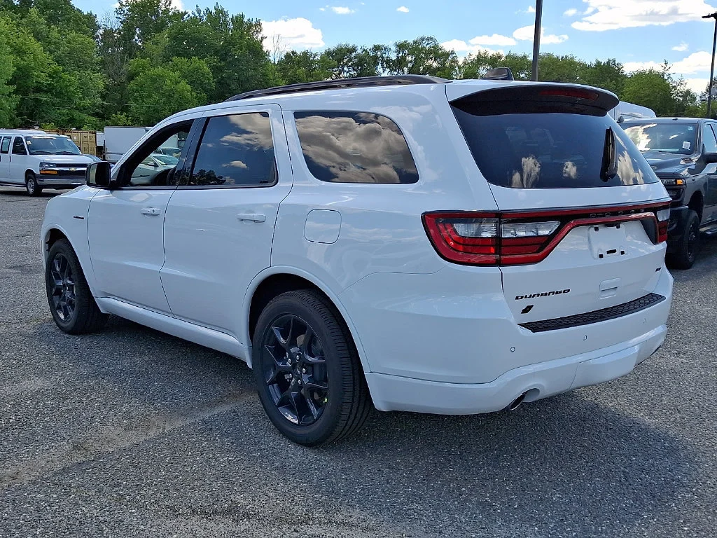 New 2026 White Knuckle Clear-Coat Exterior Paint Dodge GT Plus HEMI V8 image 6