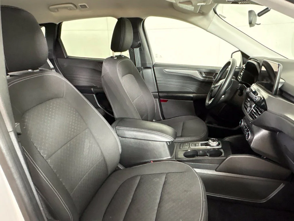 Used 2024 White Ford Active image 18