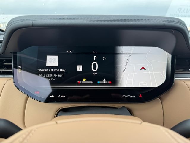 New 2026 Santorini Black Land Rover SE image 14