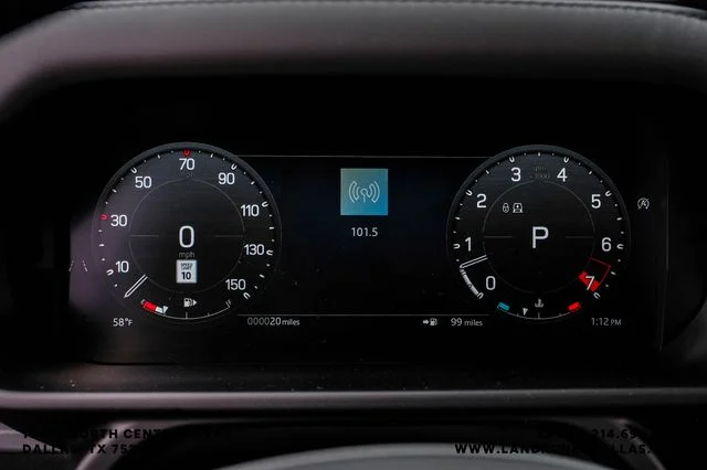 New 2026 Fuji White Land Rover X-Dynamic SE image 20